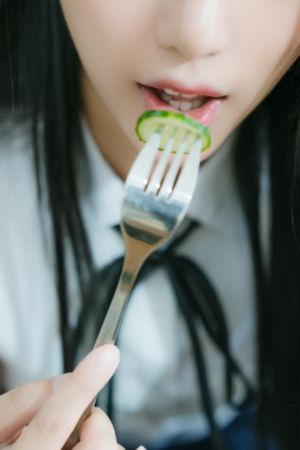 漂亮的女秘书在线观看