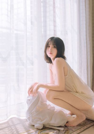 闪耀的她