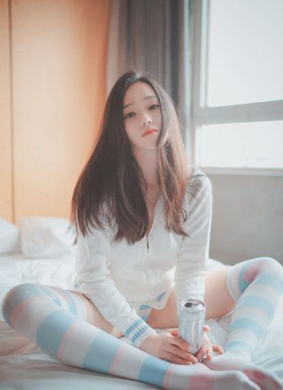 刘嘉玲仓库8分41无删减视频