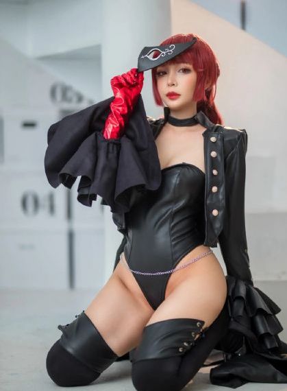 她房间里的云