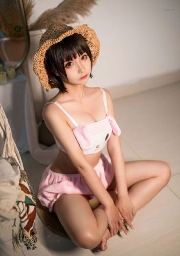 片名叫《官狱女囚》