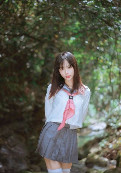 不扣扭的女孩