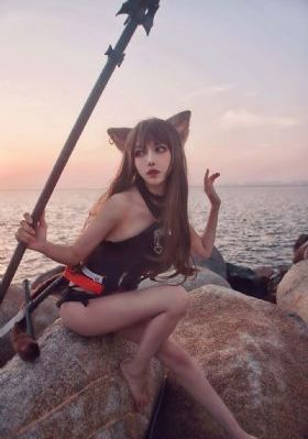 女主角